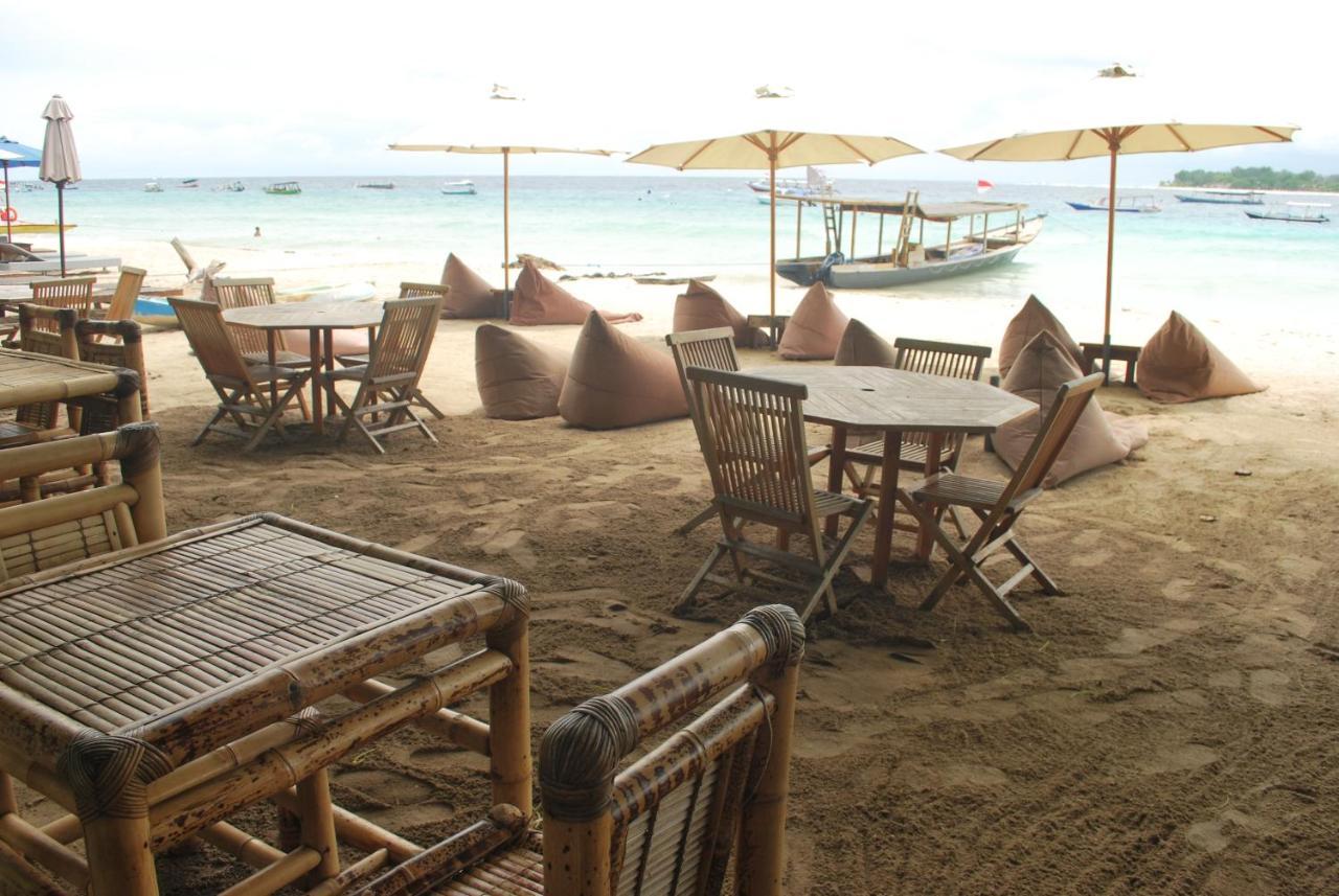 Gili Smile Bungalow กีลีตราวางัน ภายนอก รูปภาพ