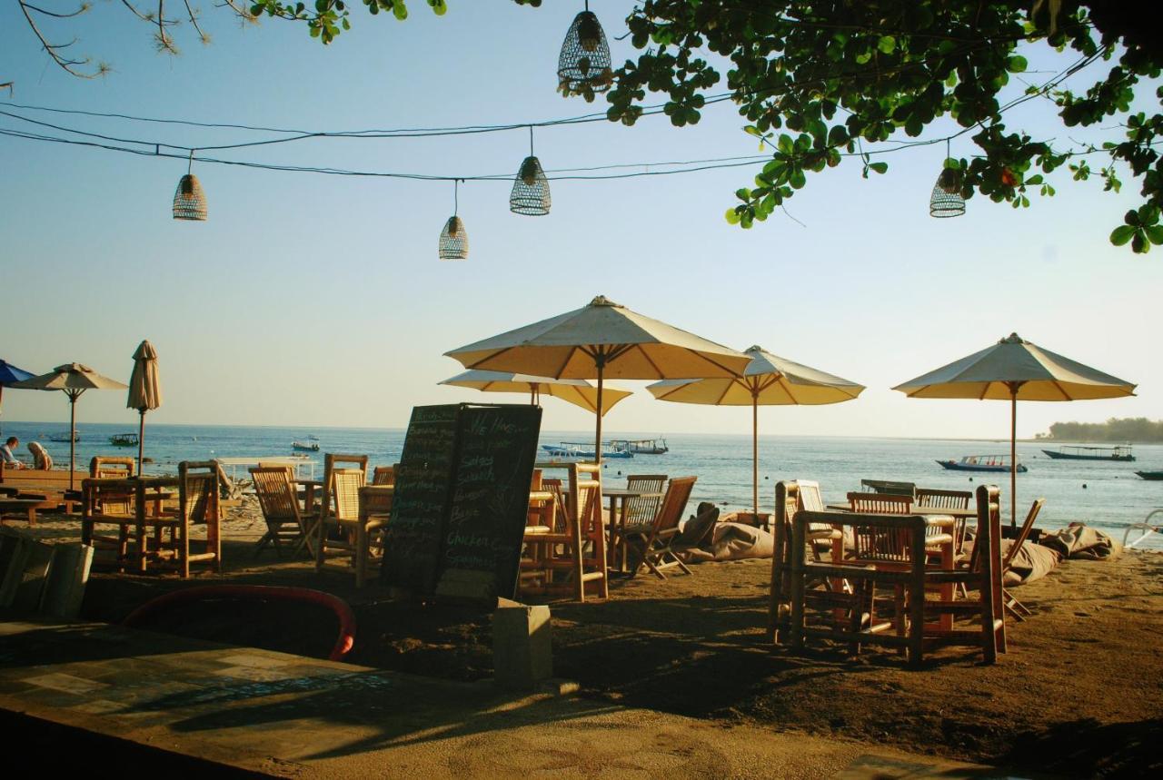 Gili Smile Bungalow กีลีตราวางัน ภายนอก รูปภาพ