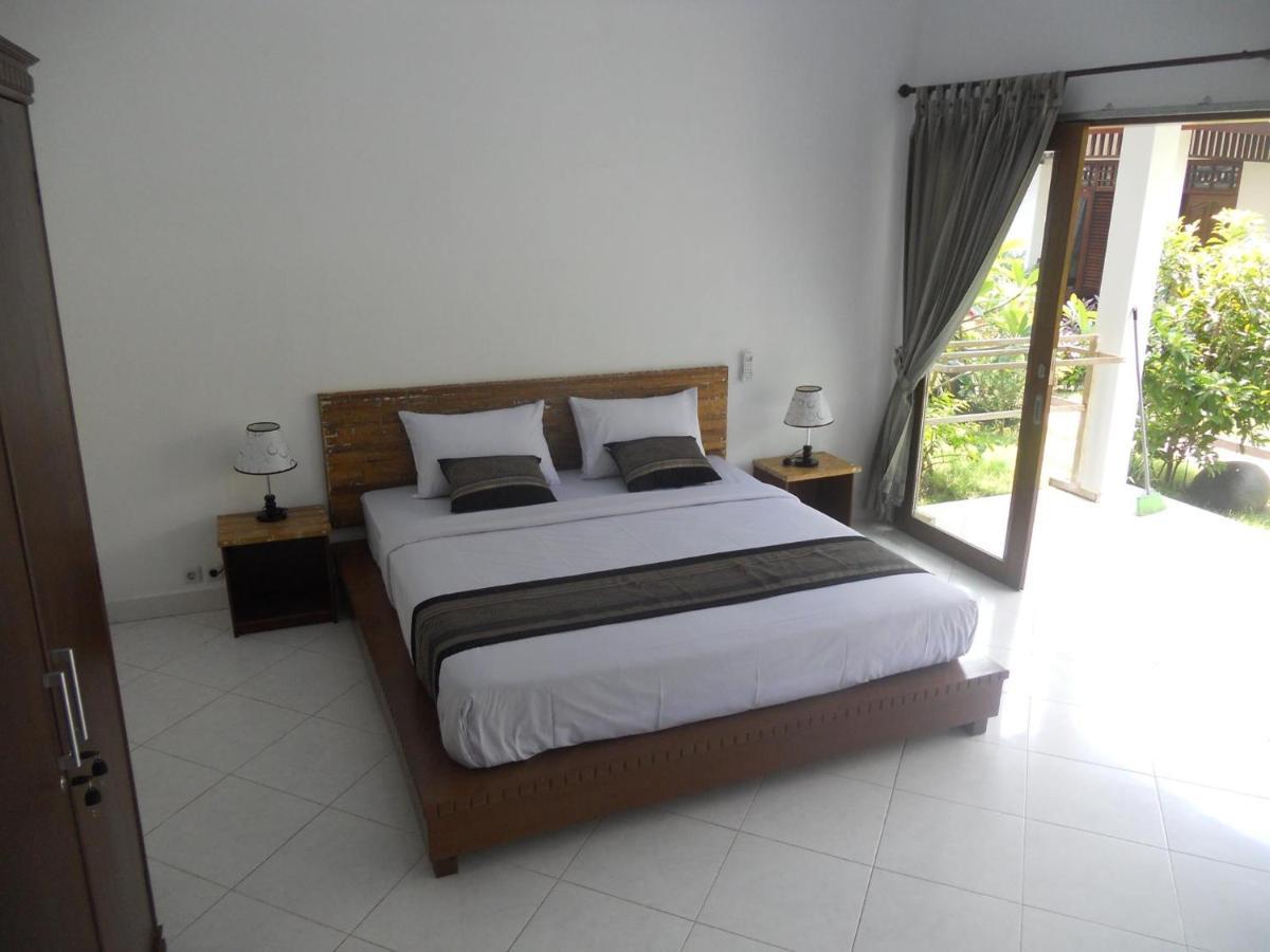 Gili Smile Bungalow กีลีตราวางัน ภายนอก รูปภาพ