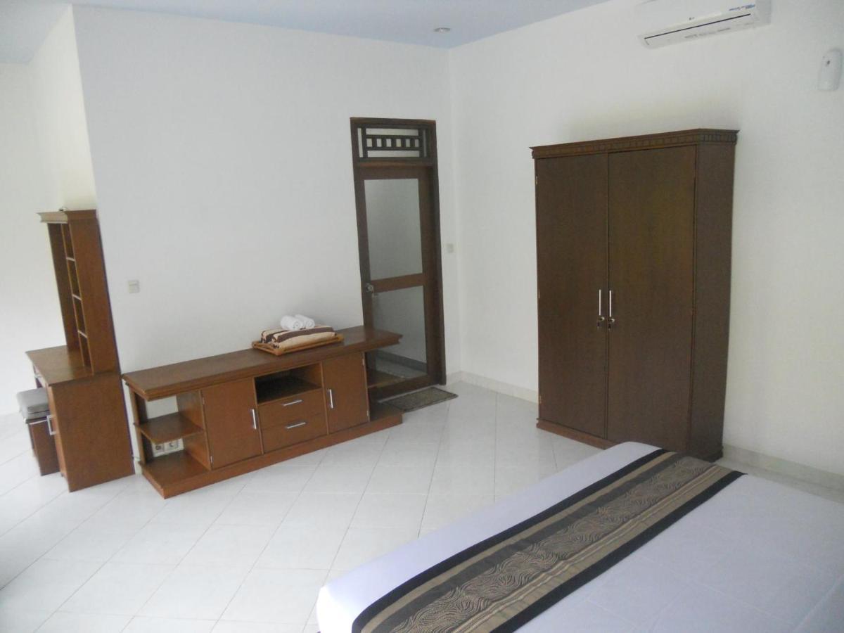 Gili Smile Bungalow กีลีตราวางัน ภายนอก รูปภาพ