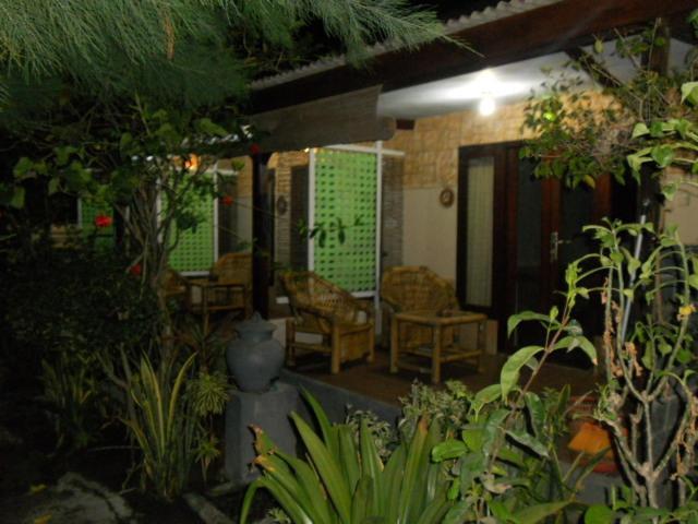 Gili Smile Bungalow กีลีตราวางัน ภายนอก รูปภาพ